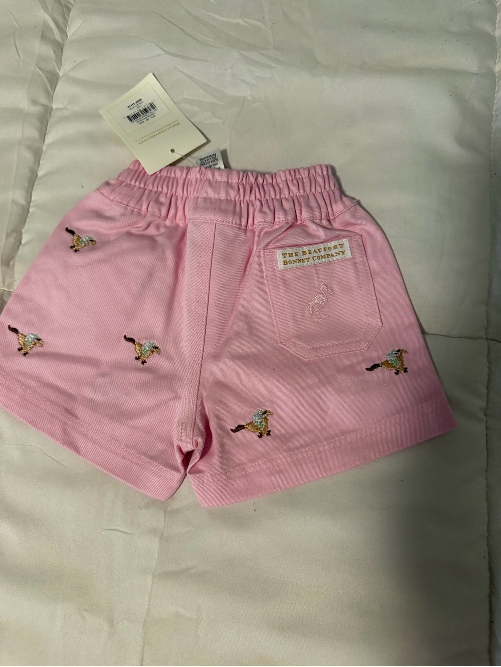 The Beaufort Bonnet Company Sheffield Shorts pink with racehorse appliqué - Picture 3 of 3